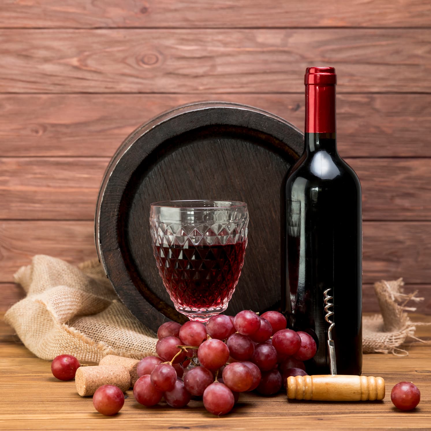 wooden-barrel-with-bottle-glass-wine (1)